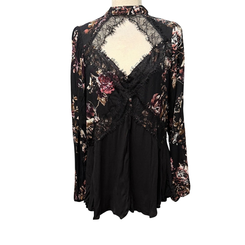 Womens M Tunic Top  Floral Cutout Boho Babydoll Romantic‎ Feminine Whimsigoth